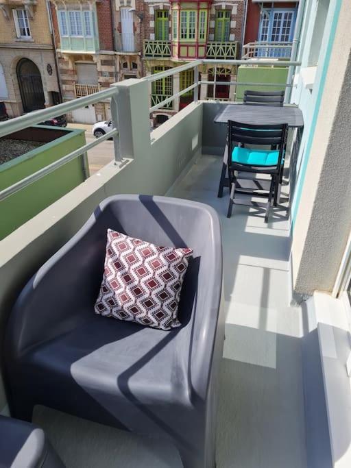 Trimaran Studio 10 Metres De La Plage Avec Balcon/Terrasse Mers-les-Bains Extérieur photo