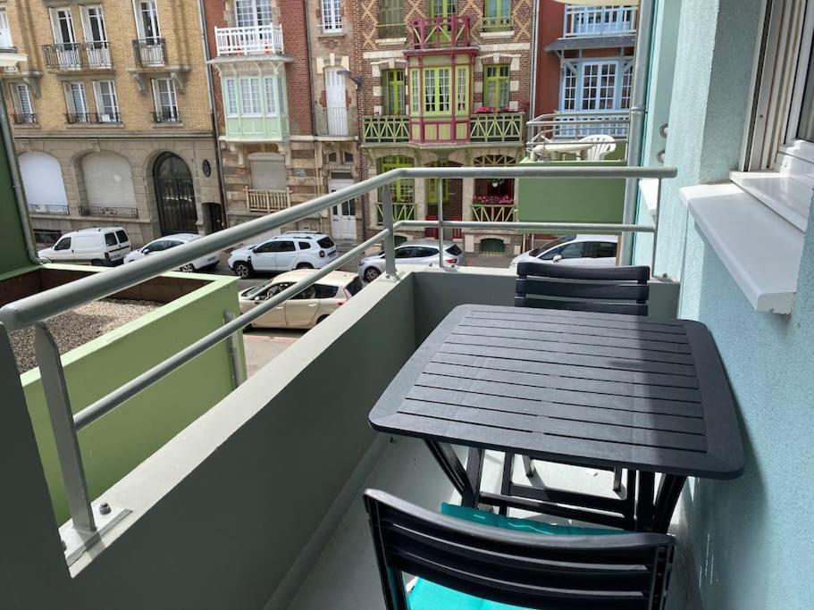 Trimaran Studio 10 Metres De La Plage Avec Balcon/Terrasse Mers-les-Bains Extérieur photo